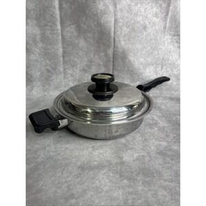 Kitchen Craft West Bend 10 Inch‎ Freedom Skillet With Lid Excellent